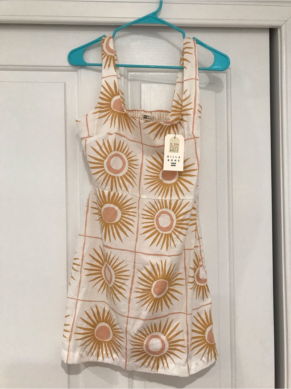 Billabong Sunburst dress NWT